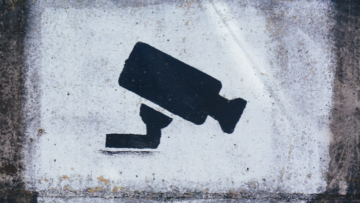 Kamera litar tertutup (CCTV) telah banyak membantu pihak berkuasa seluruh dunia menyelesaikan kes jenayah dan kemalangan jalan raya