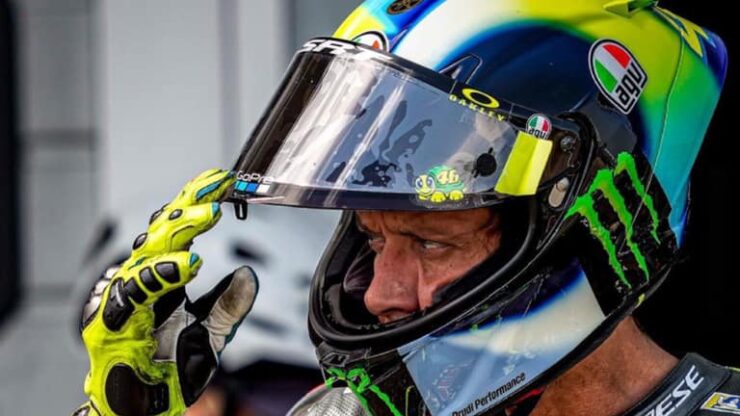Masa depan Valentino Rossi dalam saingan MotoGP kian suram. - Foto ihsan Facebook/Rossi