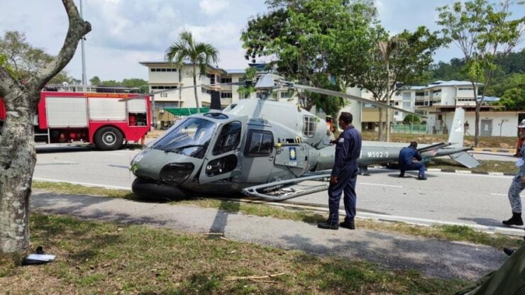 Siasatan masih diteruskan terhadap insiden menimpa helikopter Tentera Laut Diraja Malaysia (TLDM) jenis AS 555 SN Fennec. - Foto ihsan Facebook/Navy The Best