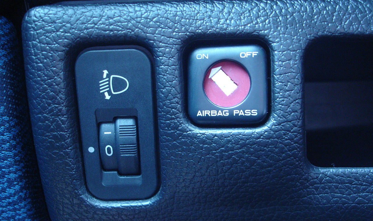 210601-airbag-v003