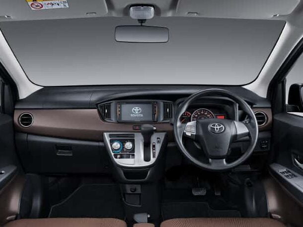 Ruang dalaman Calya agak luas sekaligus beri keselesaan kepada pemandu dan penumpang. - Foto ihsan Toyota