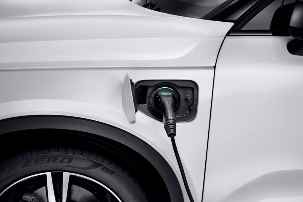 Volvo antara syarikat memberi komitmen untuk menghasilkan kenderaan elektrik sepenuhnya menjelang tahun 2030. - Foto ihsan Volvo Car Malaysia