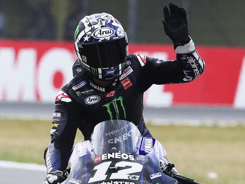 Maverick Vinales ketika pada perlumbaan MotoGP TT Assen yang merupakan perlumbaan terakhirnya bersama pasukan Monster Energy Yamaha. - Foto ihsan Malay Mail
