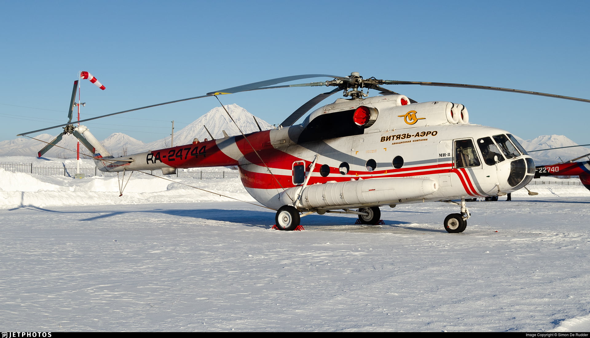 helikopter mil mi-8 – jetphotos