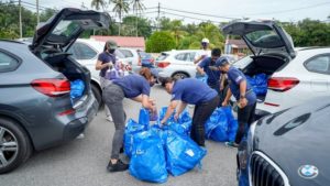 bmw group malaysia food relief 10