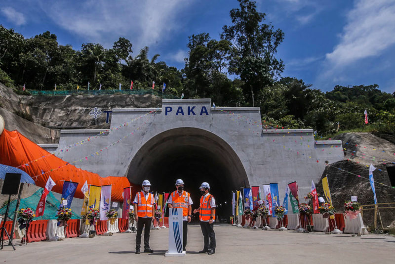 Foto fail majlis perasmian terowong ECRL di Paka, Terengganu. - Foto oleh Hari Anggara