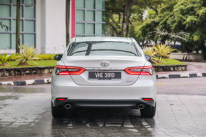 toyota camry 2022 drive 010