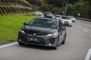 toyota camry 2022 drive 090