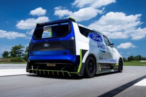ford pro electric supervan 02