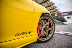 Porsche 718 Cayman GT4 RS-3