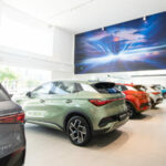 The BYD SISMA Auto Sales Showroom can display up to 9 vehicles_4