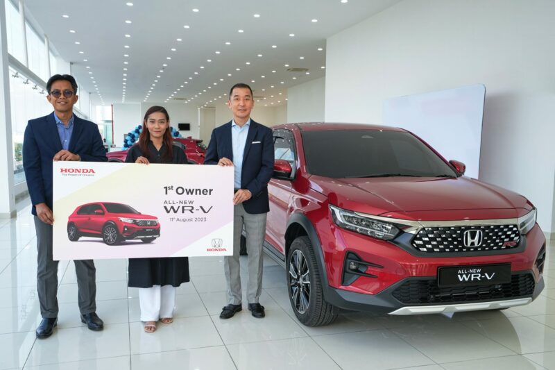 01 All-New WR-V 1st Customer Delivery Ceremony