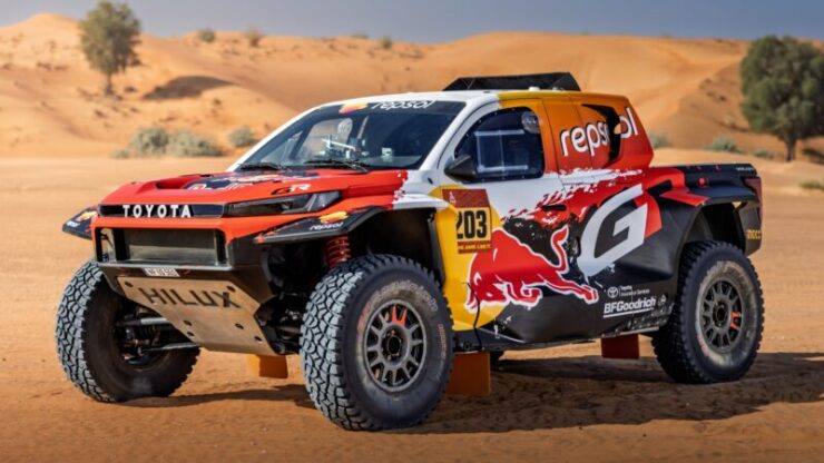 Toyota DKR GR Hilux 03