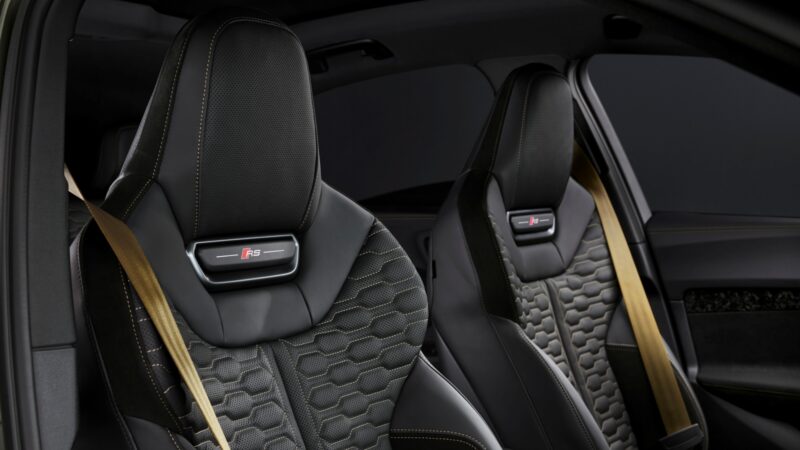 Audi RS 5 Sedan seats