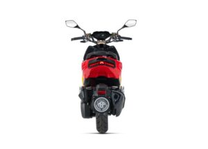 Belakang SC200SR tampil bergaya