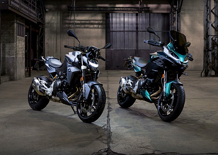 BMW F 900 R Frozen Grey dan F 900 XR Aurelius Green tampil dengan warna istimewa