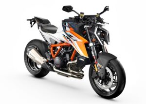 KTM 1390 Super Duke RR 2026 tampil garang