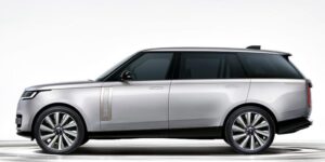 Range Rover SV Ultra dengan warna eksklusif Titan Silver