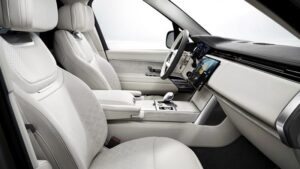 Range Rover SV Ultra 2026.10