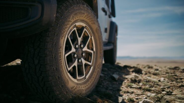 Continental CrossContact A/T²
