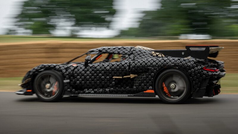 Lego bina replika Koenigsegg Sadair's Spear bersaiz sebenar, capai 111 km/j di Goodwood