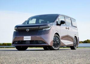 Elgrand e-POWER baharu turut dilengkapi sistem pacuan semua roda elektronik e-4ORCE.