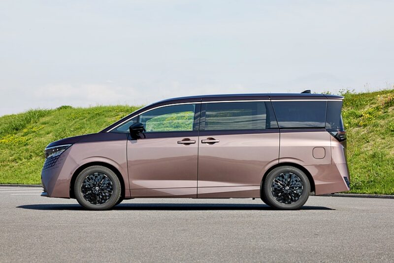 Elgrand e-POWER menerima sistem Intelligent Dynamic Suspension atau IDS.