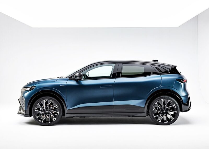 Bahagian sisi Renault Megane E-Tech Electric