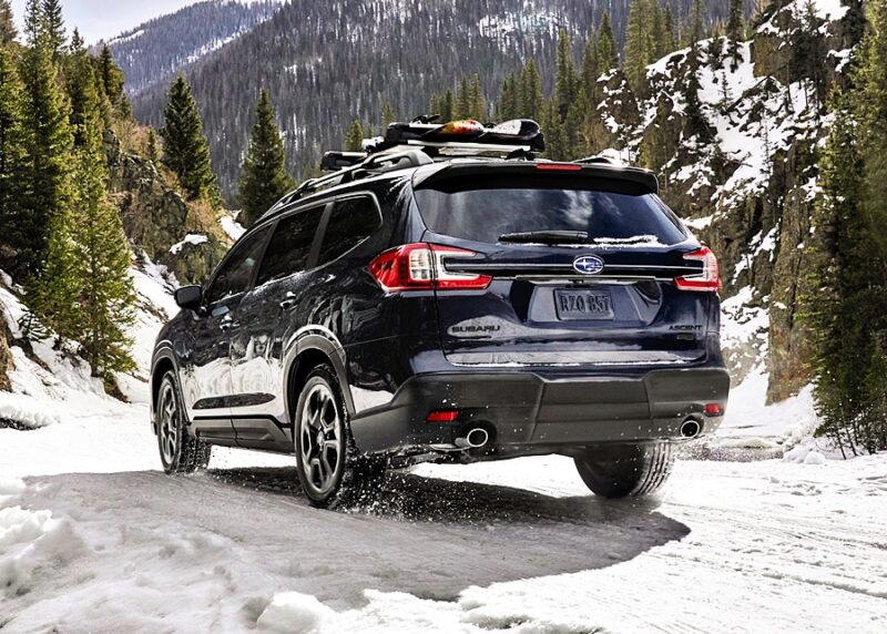Belakang Subaru Ascent