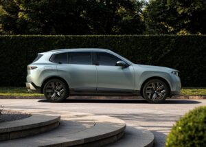 Gambar sisi BMW iX5