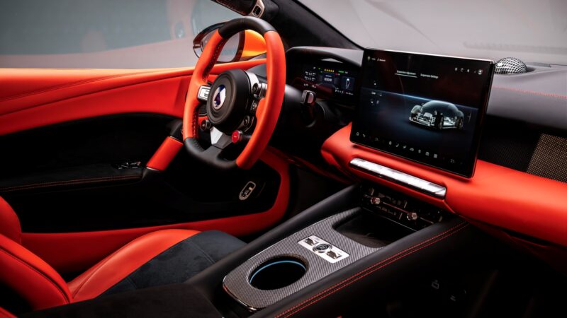 Denza Z interior