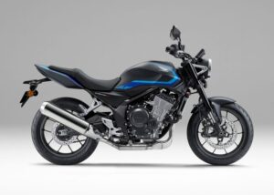 Pandangan depan Honda CB400 Super Four E-Clutch 2027 Jepun