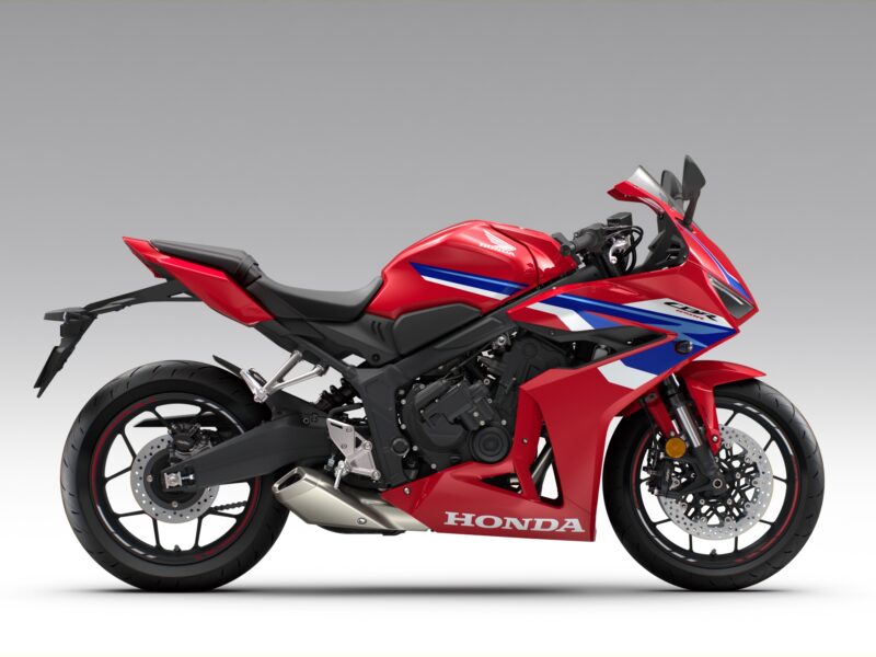Honda CBR650R E-Clutch 2026 01
