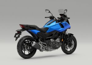 Gambar belakang Honda NC750X 2027 Eropah
