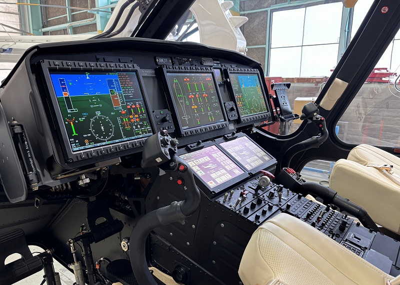 Gambar kokpit LEXUS Helicopter