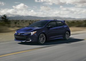 Gambar depan Toyota Corolla Hatchback 2027