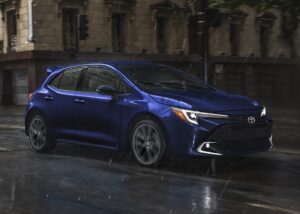 Gambar depan Toyota Corolla Hatchback 2027