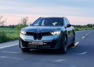Gambar depan BMW iX3