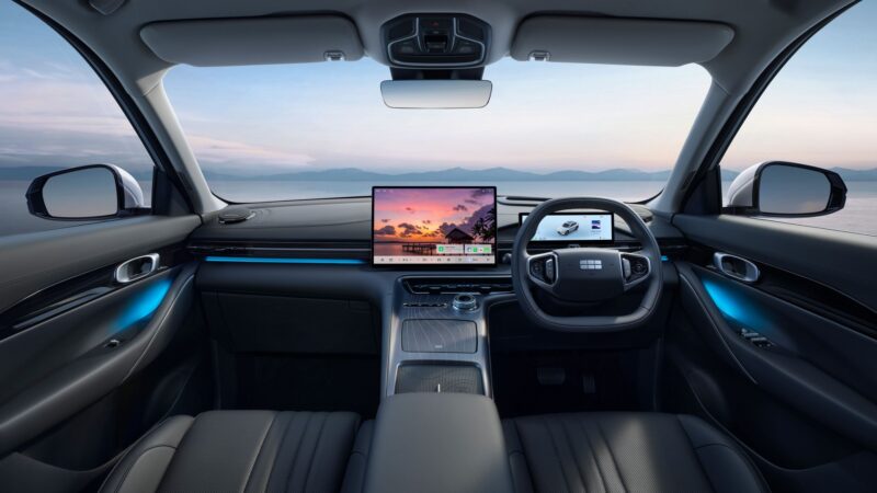 Geely Starray EM-R interior