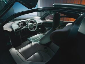 Gambar dalam Gordon Murray S1.