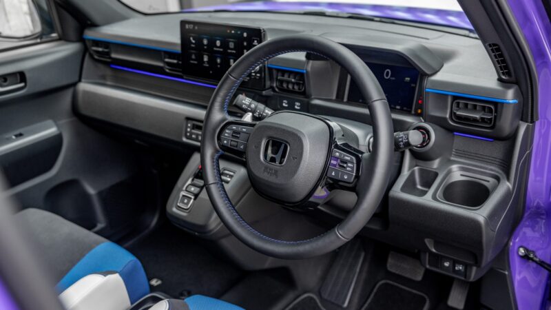 Honda Super-One interior