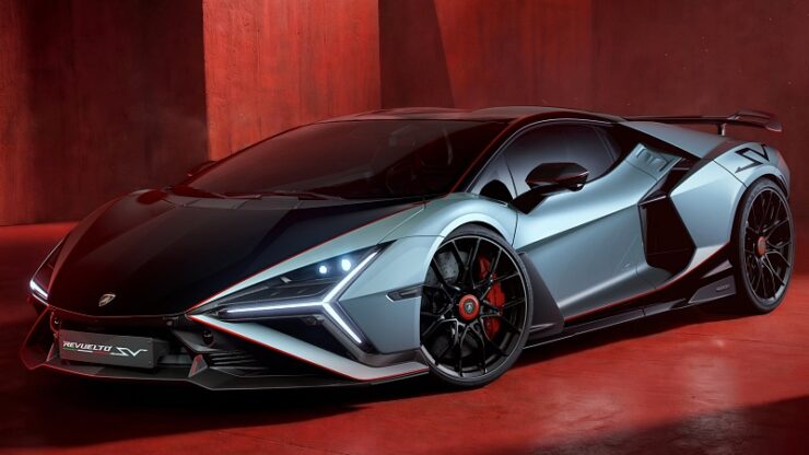 Gambar depan Lamborghini Revuelto SV