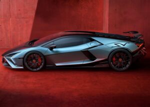 Gambar sisi Lamborghini Revuelto SV