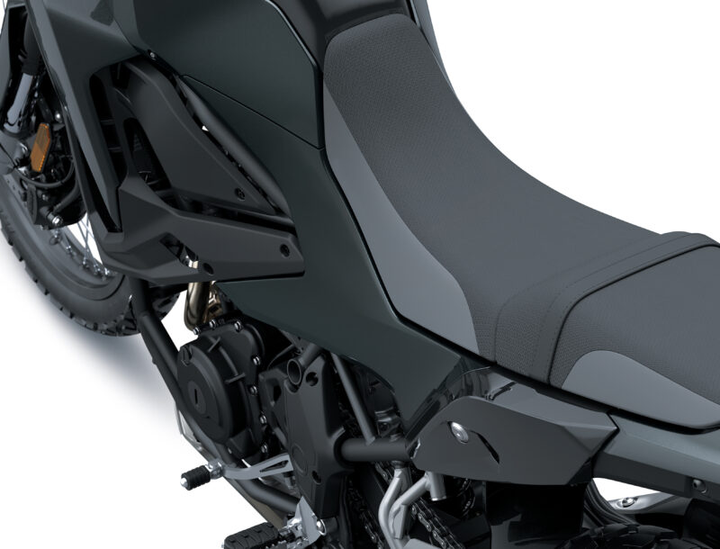 Modenas KLE 500 2026 (10)
