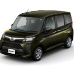 Gambar depan Toyota Roomy GT