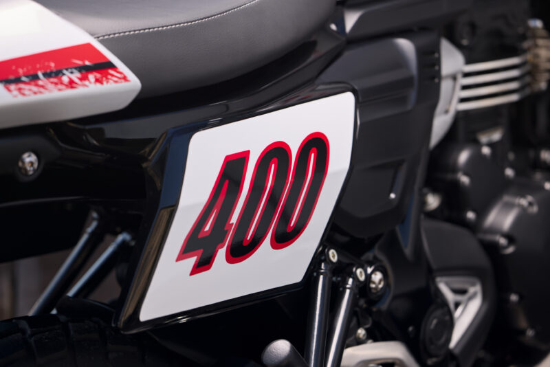 Triumph Tracker 400 2026 (9)