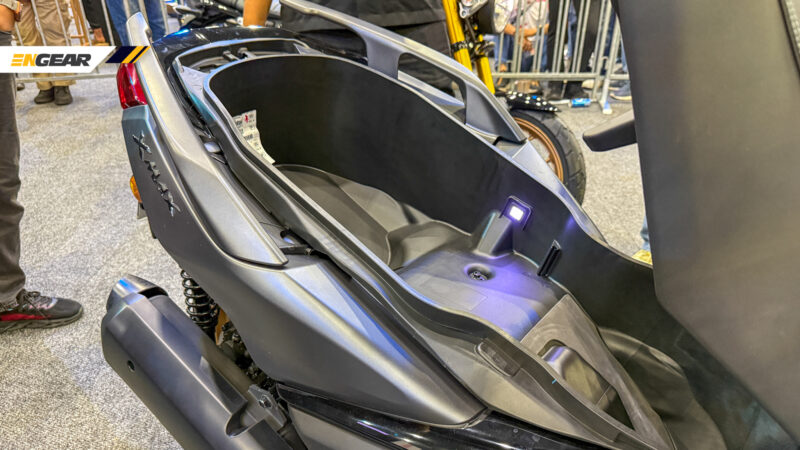 Yamaha XMAX 300 Tech Max 2026 (11)