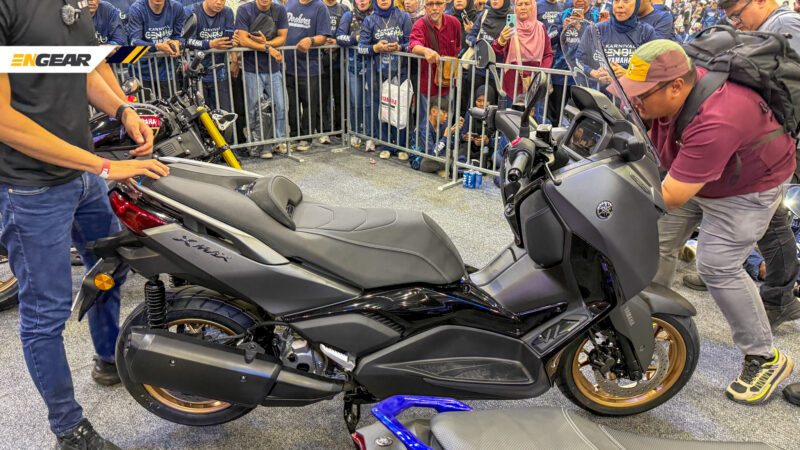 Yamaha XMAX 300 Tech Max 2026 (2)