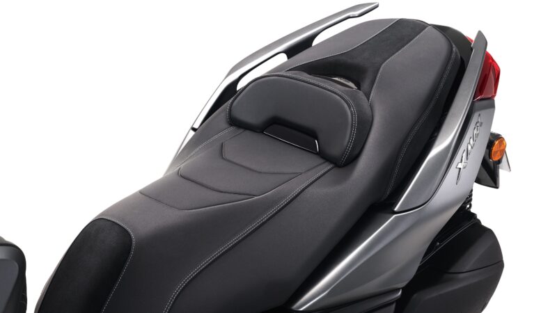Yamaha XMax 300 Tech Max 2026 Official Pics (5)
