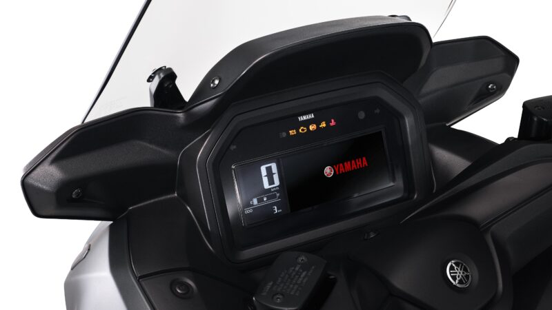 Yamaha XMax 300 Tech Max 2026 Official Pics (7)
